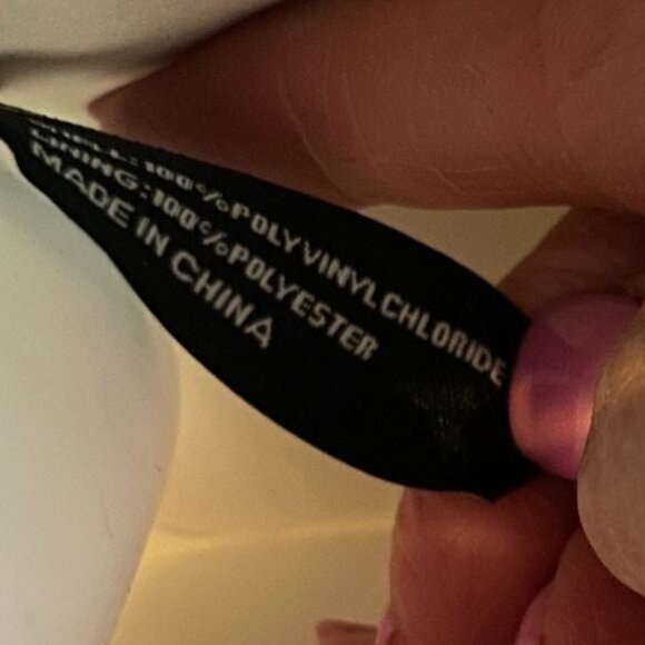 White Leather NWT Crossi Medium Faux Double Handle Handbag with Gold Accents - Picture 4 of 13